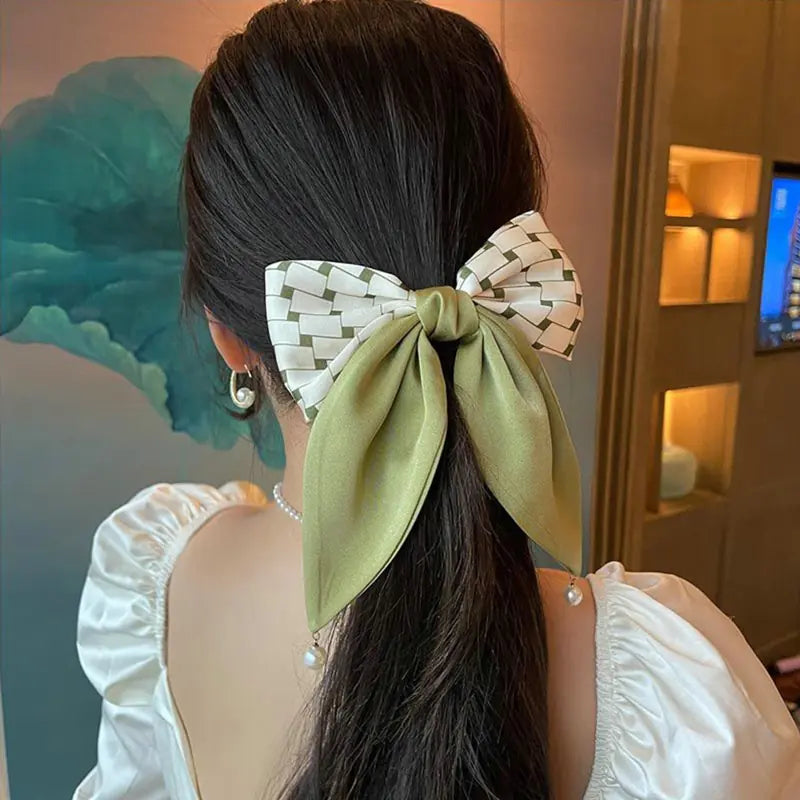 Spring Matcha Bow Hairpin with Pearl Scrunchie