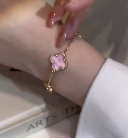 Zircon Flower