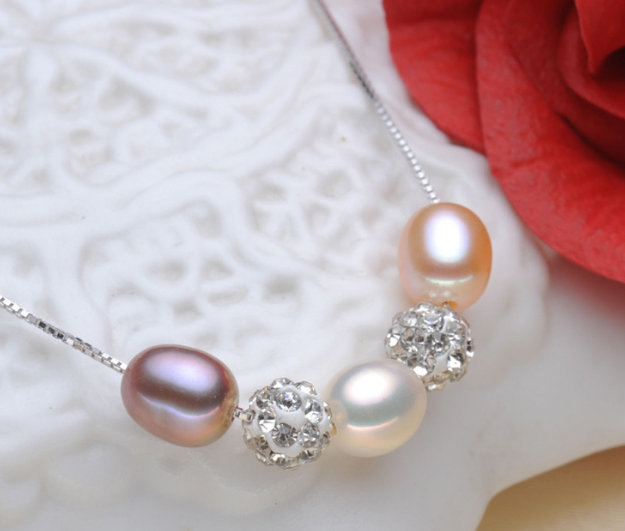 Zhuji Natural Freshwater Pearl Necklace with Pendant