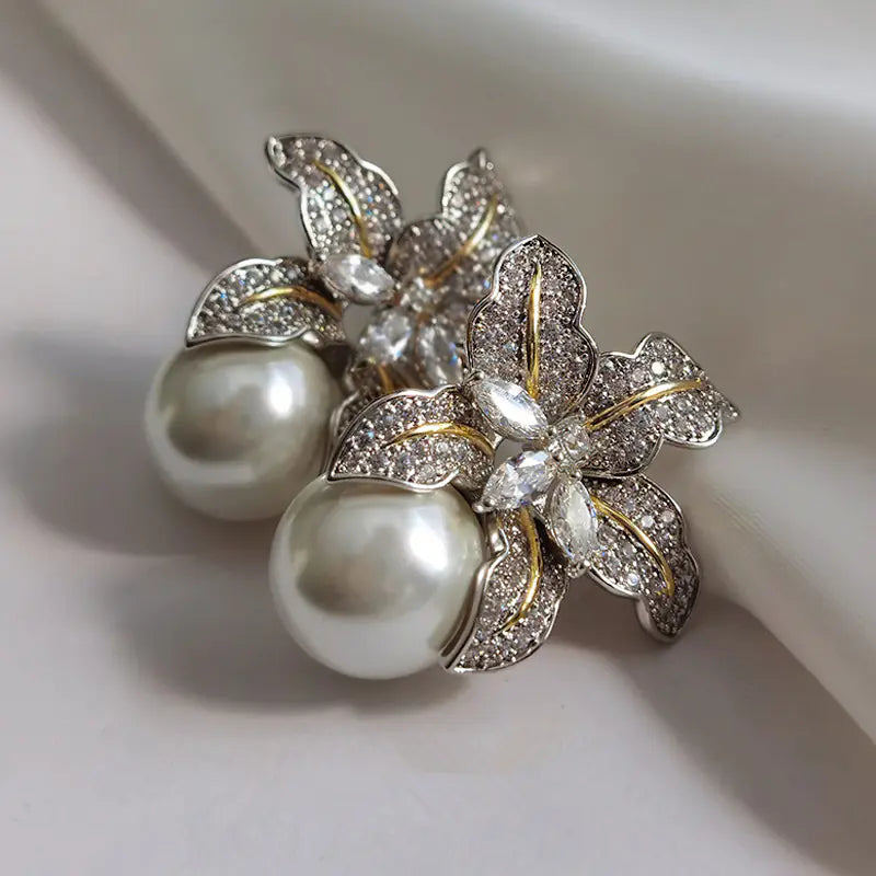 New Autumn Winter Two-Tone Lily Flower Earrings