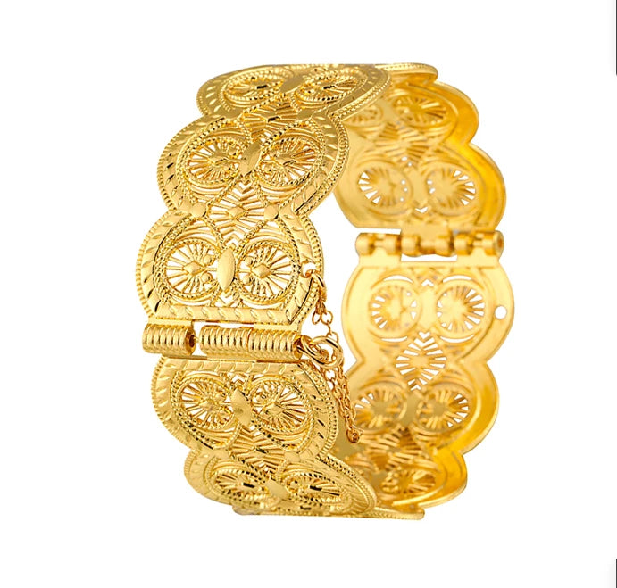 Nolan Bangles
