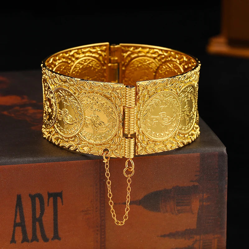 Nolan Bangles