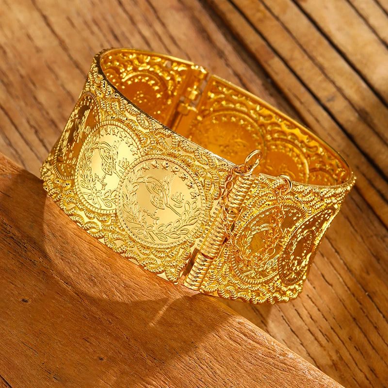 Nolan Bangles