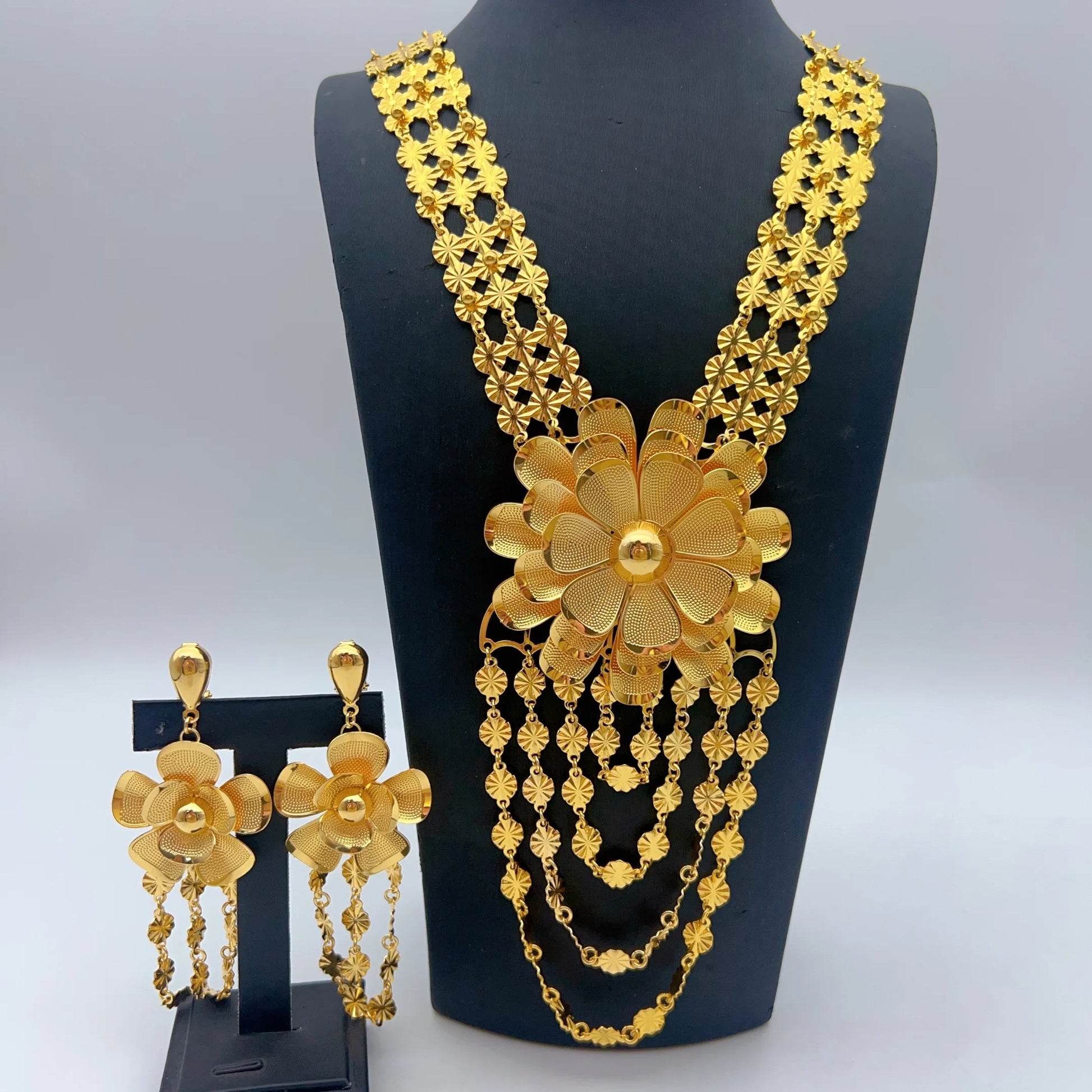 Mama Aisha Set