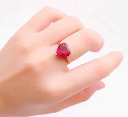 18K Gold Love Set with Red Stone Ring