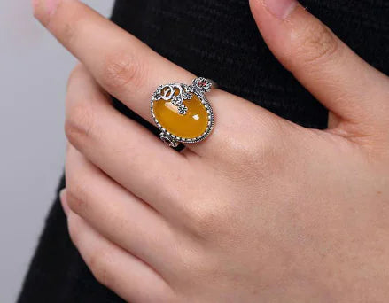 Vintage Plum Blossom Unisex Ring with Gold Pomegranate Stone