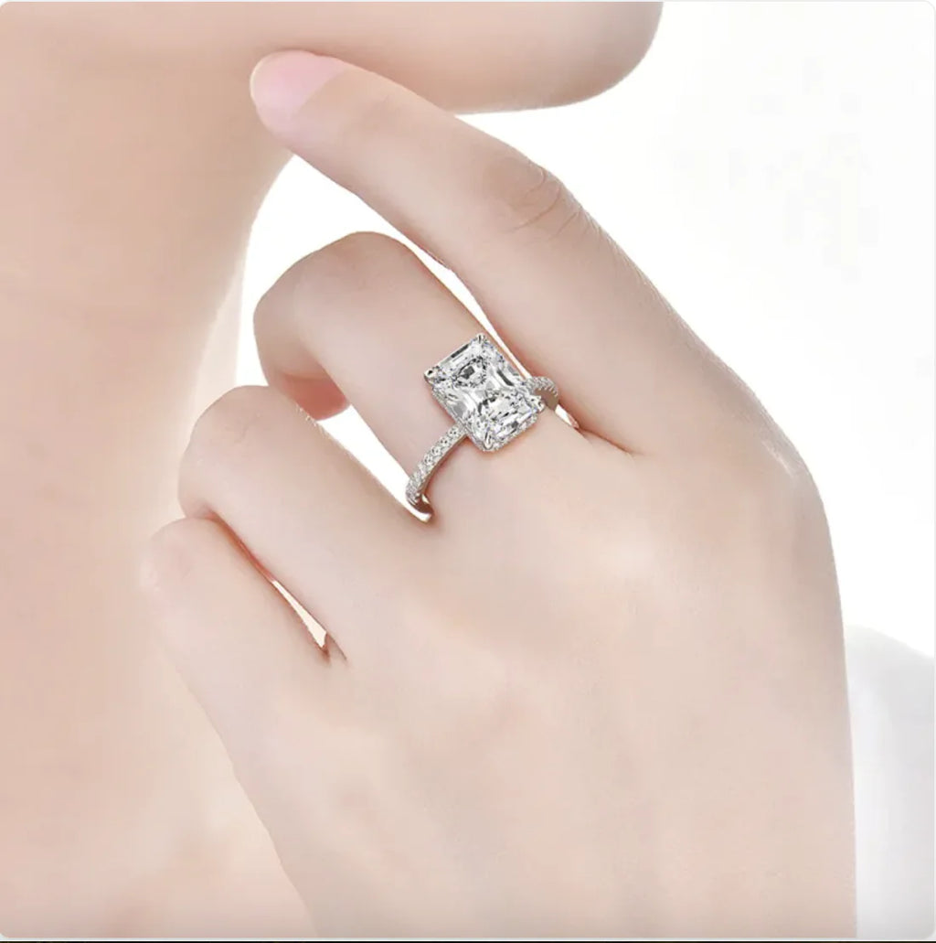 Emerald-Cut Rectangular Flower Ring