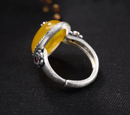 Vintage Plum Blossom Unisex Ring with Gold Pomegranate Stone